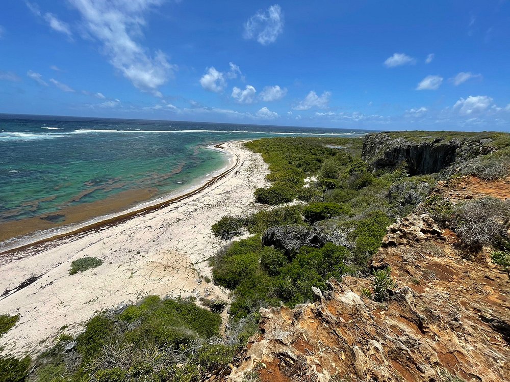 Two Foot Bay Cave & Historic Outpost